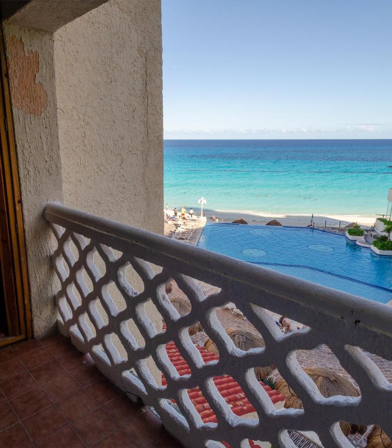 Beach Dream Sunrise Aparthotel Cancún Exteriör bild